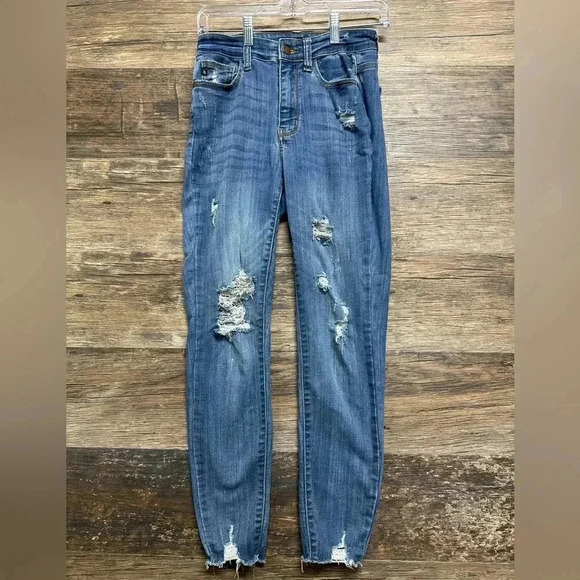 Judy Blue Skinny Fit Distressed Jeans Womens Size 3 / 26 - Picture 1 of 4